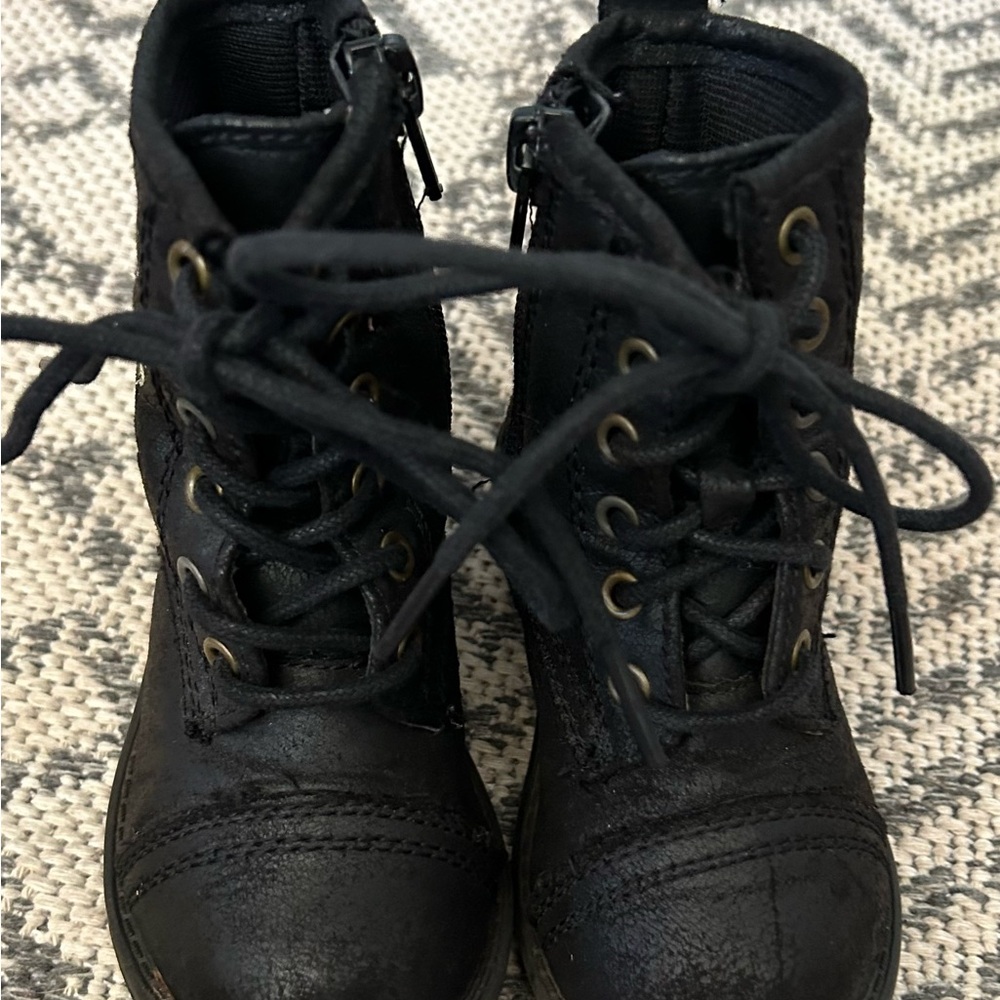 Black Lace-Up Boots
